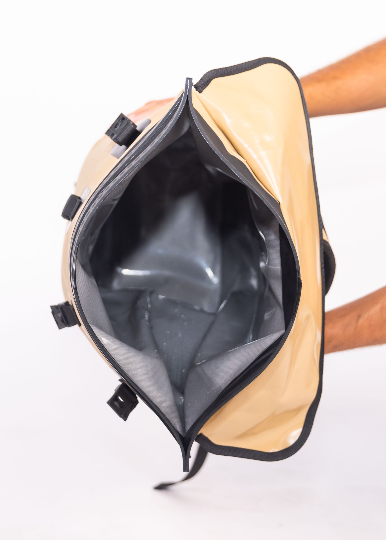 Waterproof Cooler Backpack – IPX8 Airtight, Floating & Modular Outdoor System