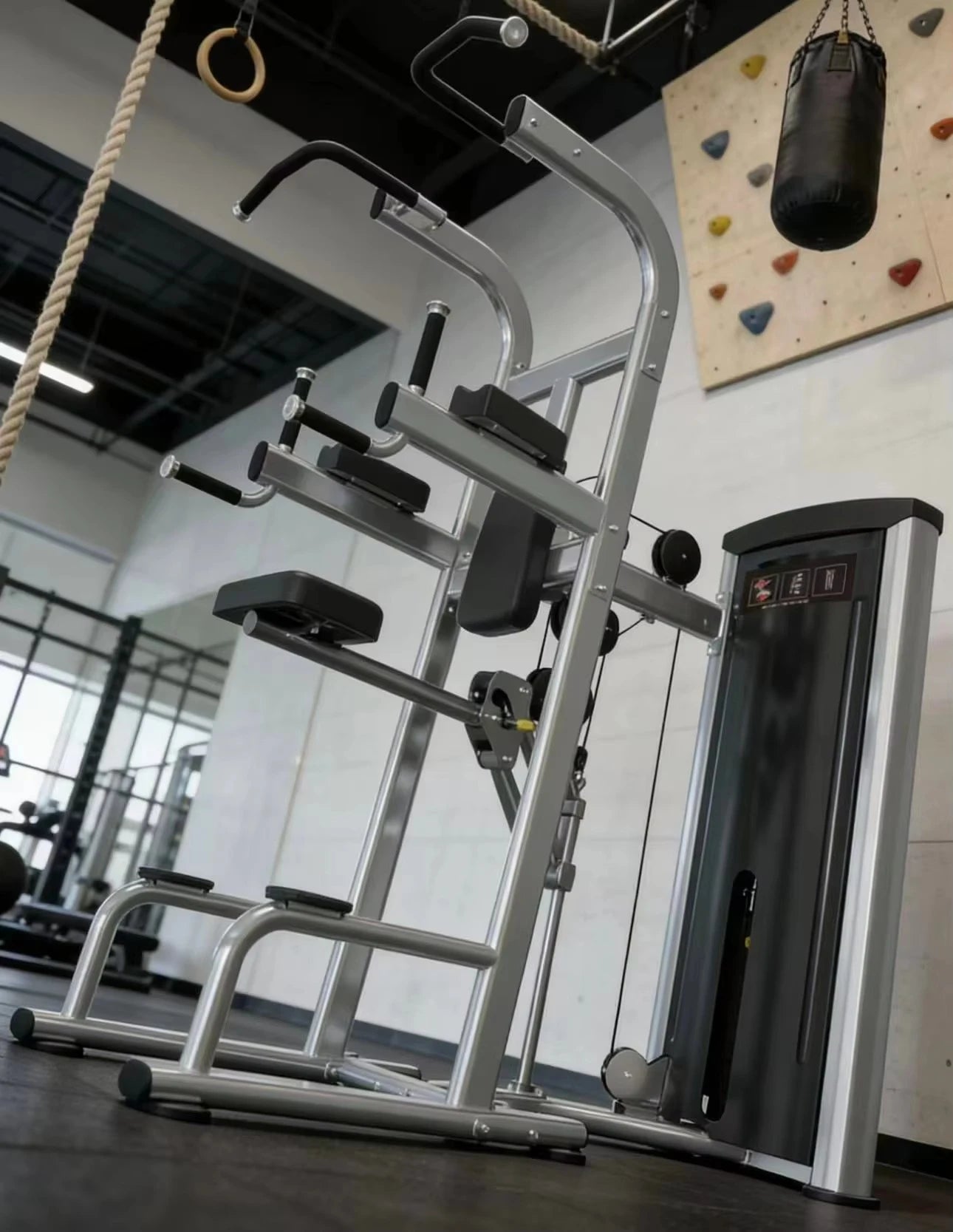 Commercial auxiliary pull-up machine, steel counterweight