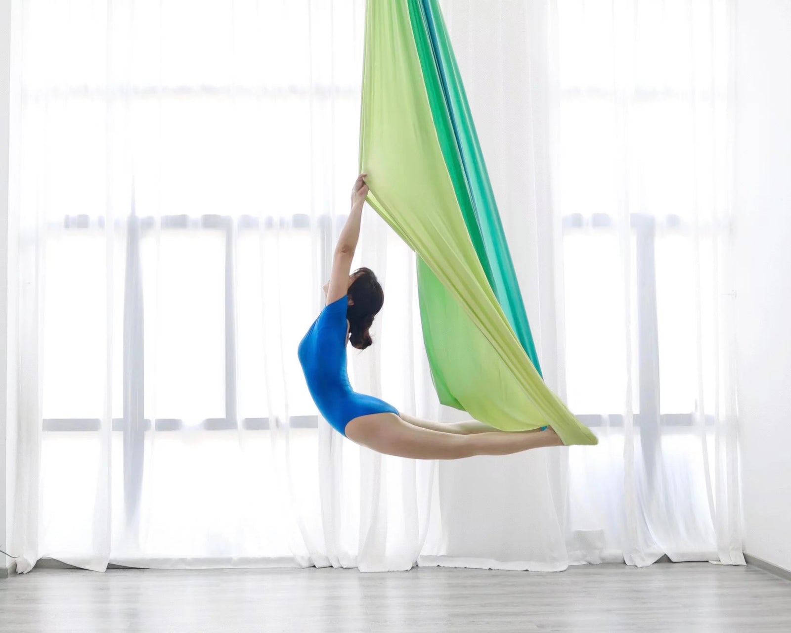 Aerial Yoga Hammock Silk Set – 4m x 2.8m, 1000kg Capacity, 40D Nylon with Carabiners & Daisy Chain, 28 Colors