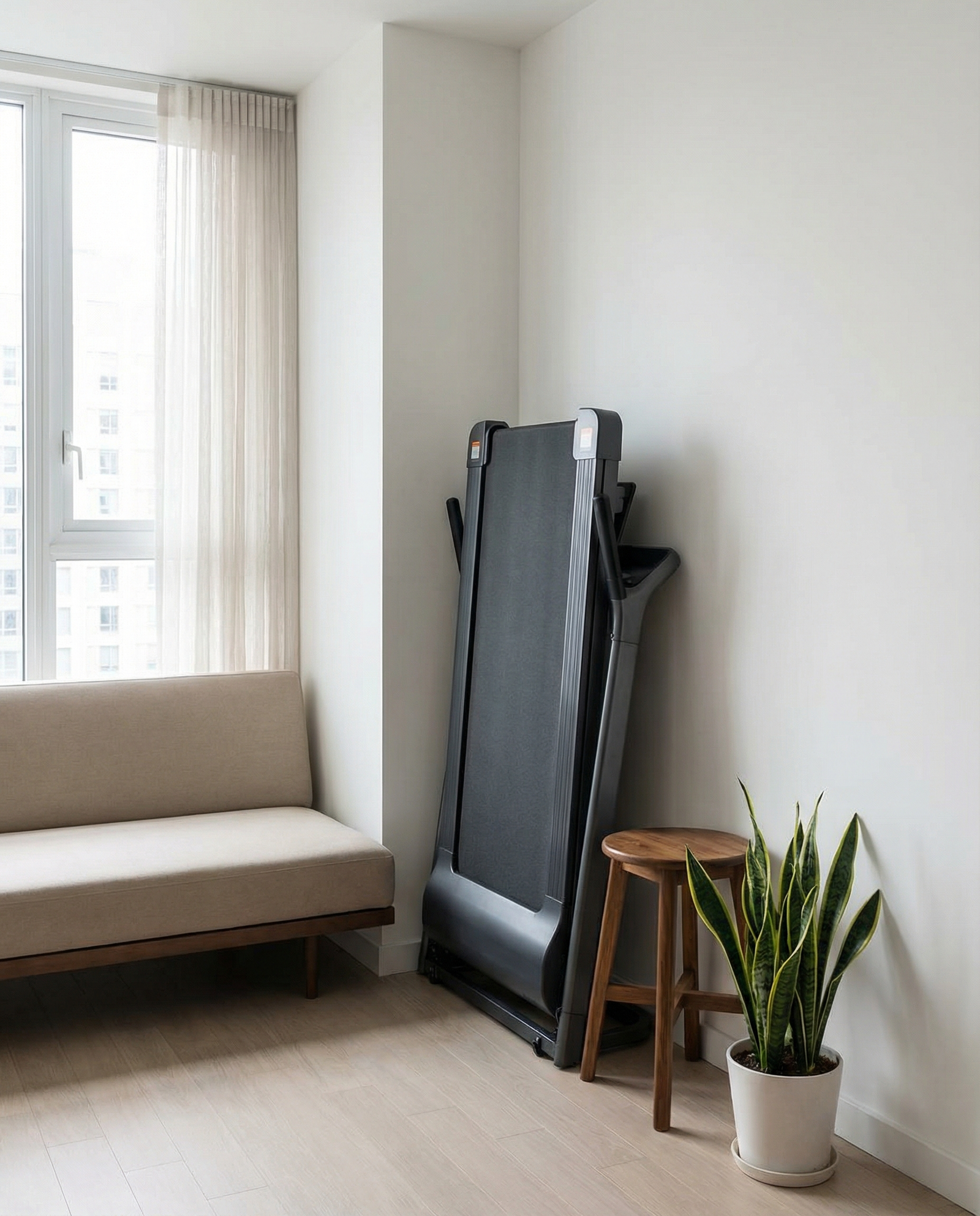 Smart Folding Treadmill with Handlebar Controls – Compact Home Running Machine