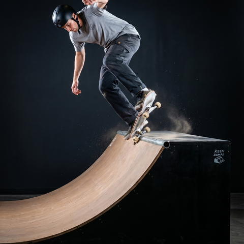 Keen Ramps Mini Half Pipe – Professional Backyard Skate Ramp for All Skill Levels